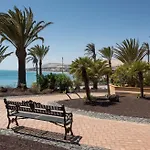 Home2book Coastal Paradise & Terrace, 아파트